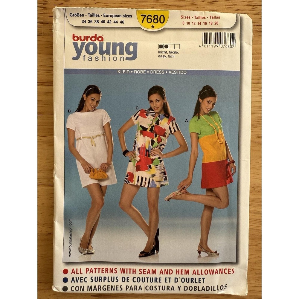 Burda Young Fashion‎ Pattern 7680 Semi-Fitted Robe Or Dress Size 8-20 Uncut FF